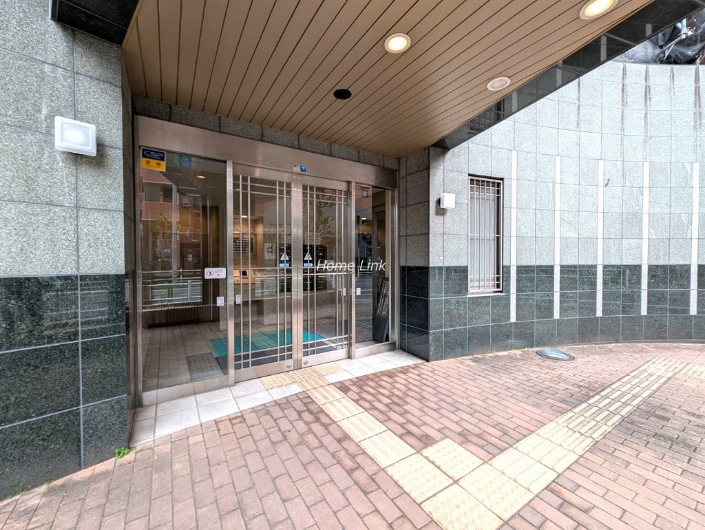 ライオンズガーデン東武練馬壱番館　エントランス